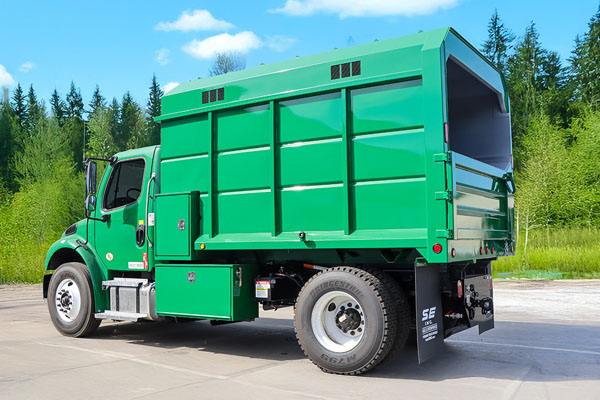 Freightliner Chipper Body - WO 276605